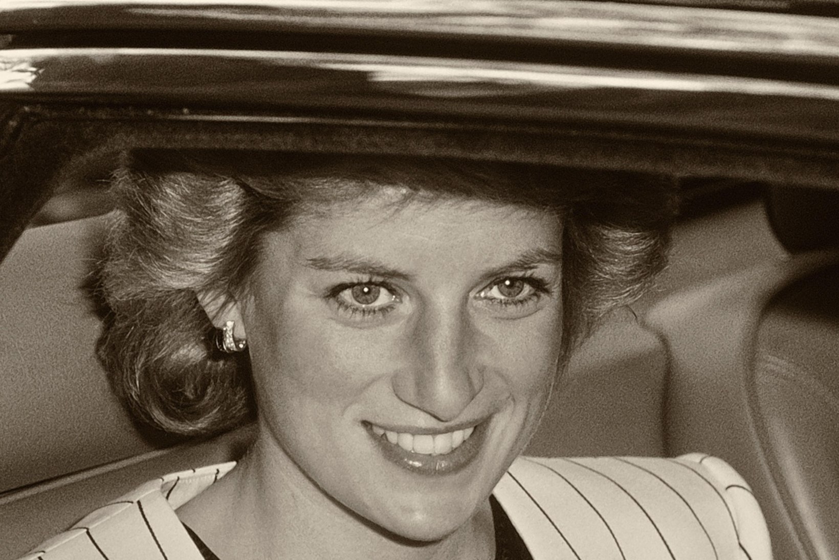 25 AASTAT TRAGÖÖDIAST: turvamehe väitel plaanis Diana enne surma šokeerivat elumuutust