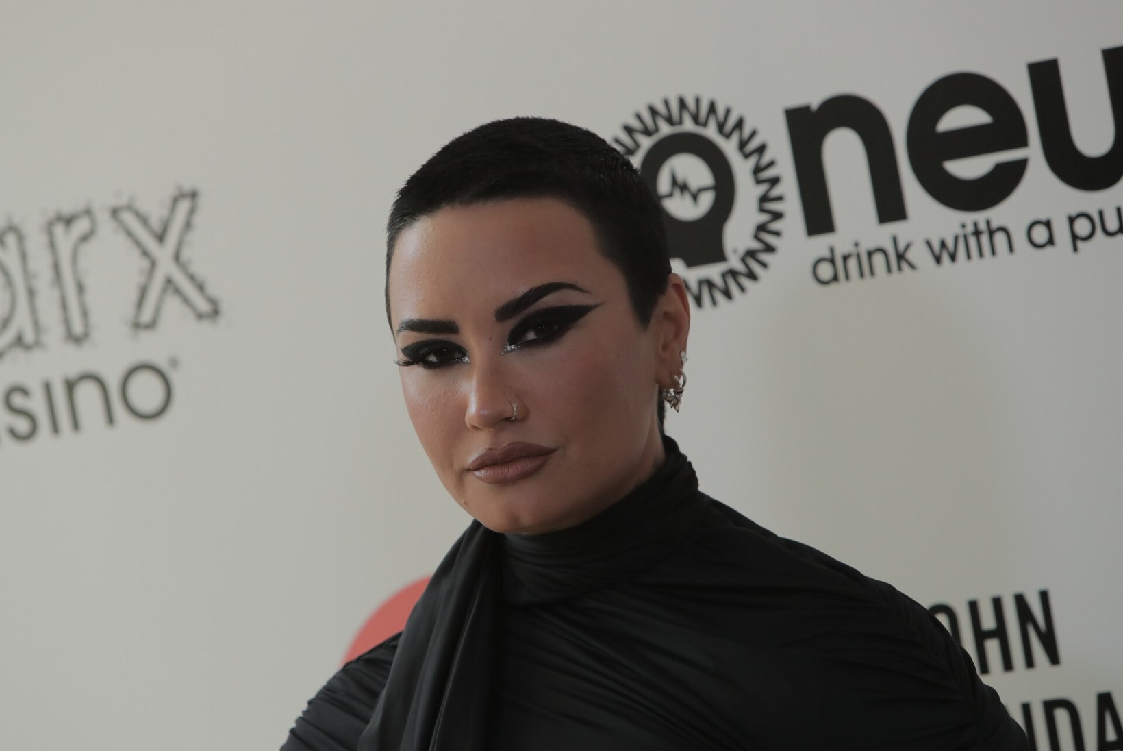 Demi Lovato seletab, miks ta pole enam they/them, vaid she/her