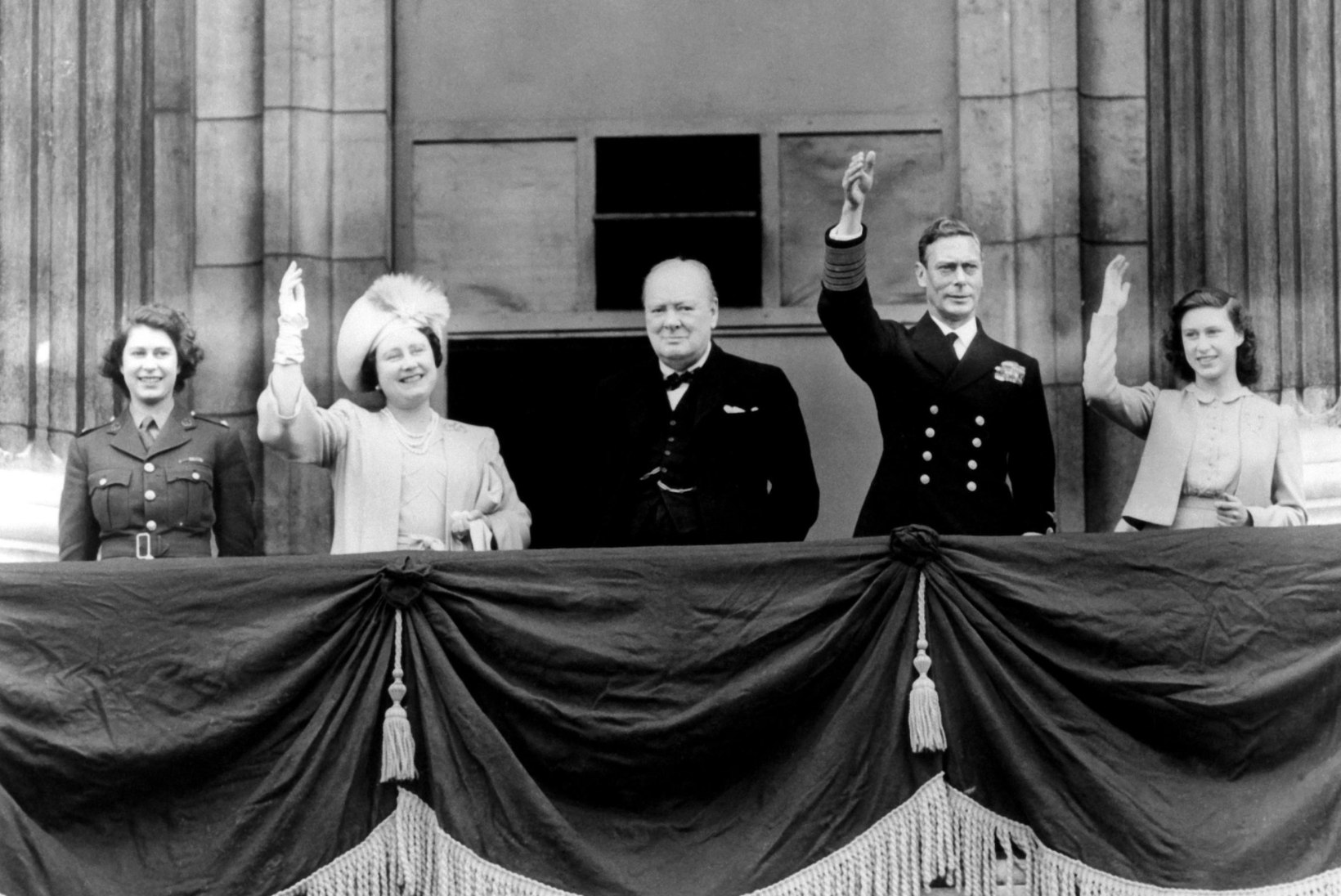 KAKS GIGANTI: viimati korraldati Londonis riiklik matus Elizabethi usaldusisikule Winston Churchillile