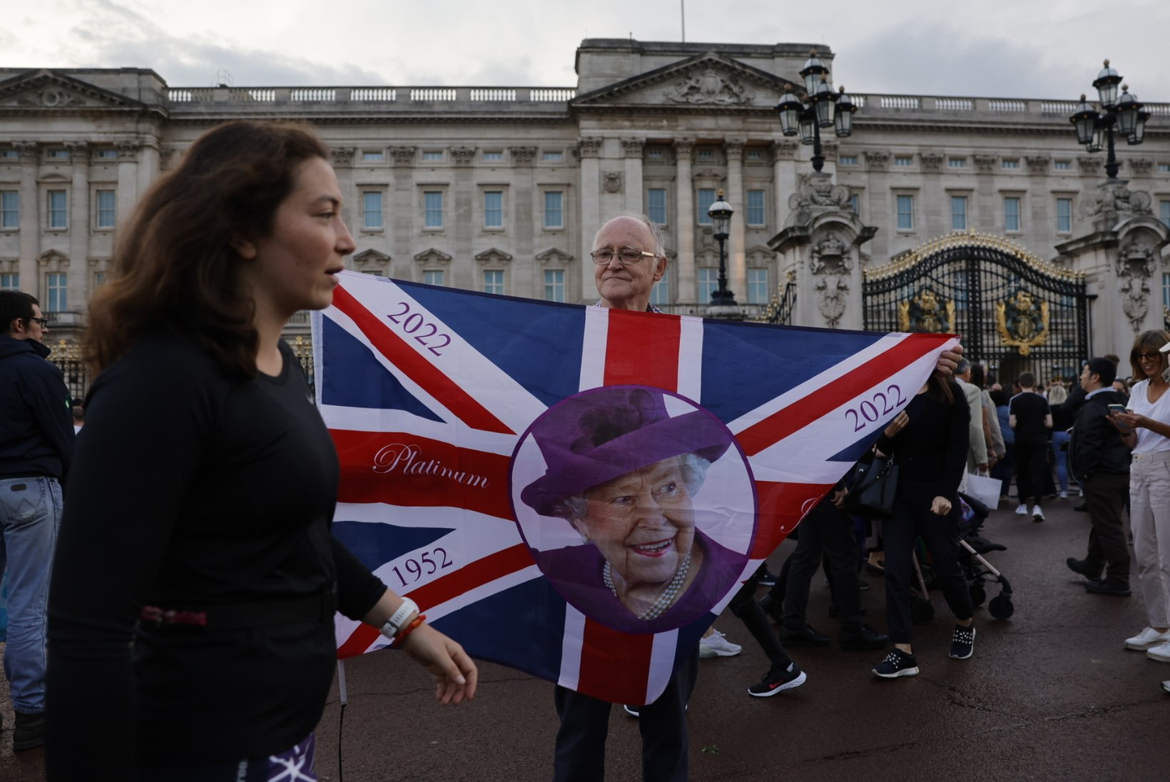 ÕL LONDONIS | REPORTAAŽ | Londonlanna: monarhia oleks võinud Elizabethi surmaga lõppeda, või siis Williamist kuningas saada