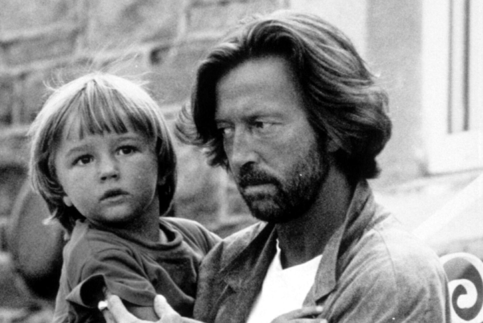 STAARILASTE TRAAGILISELT LÜHIKE ELU: Eric Clapton ja Robert Plant pidid matma pisipojad, poksiässa tütrekesele sai saatuslikuks mäng trenažööriga
