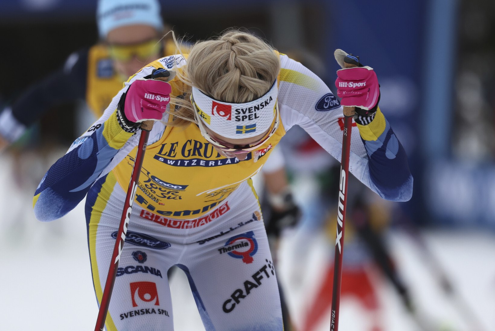 Rootslaste pika ootuse lõpetanud Karlsson kukkus pärast finišit kokku, Norra eesotsas Kläboga sai kolmikvõidu