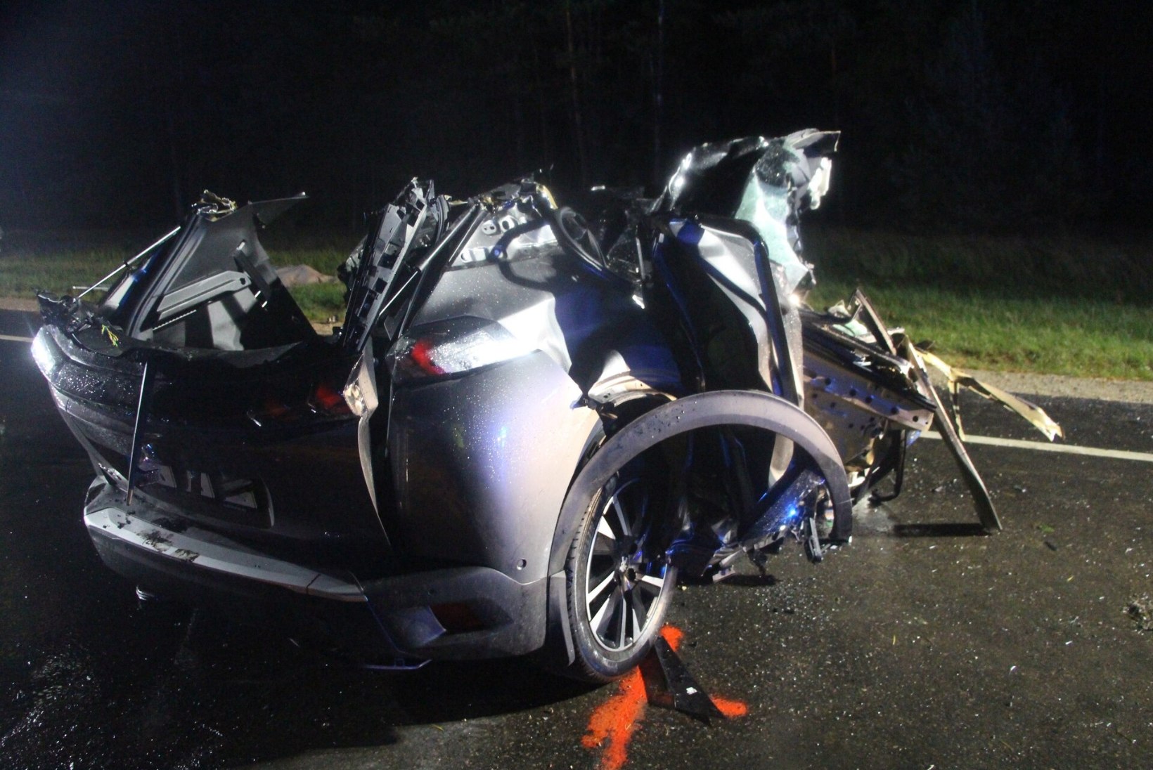 FOTOD | Lääne maakonnas hukkus liiklusõnnetuses autojuht
