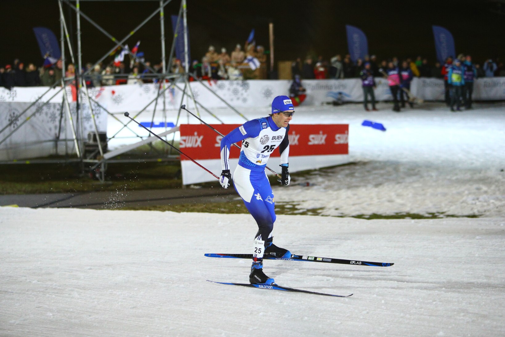 GALERII | Lauluväljakul Eesti sprinterite naha päästnud Karl Sebastian Dremljuga andis ka veerandfinaalis vägeva etenduse. „See tunne jääb mõneks päevaks sisse!“