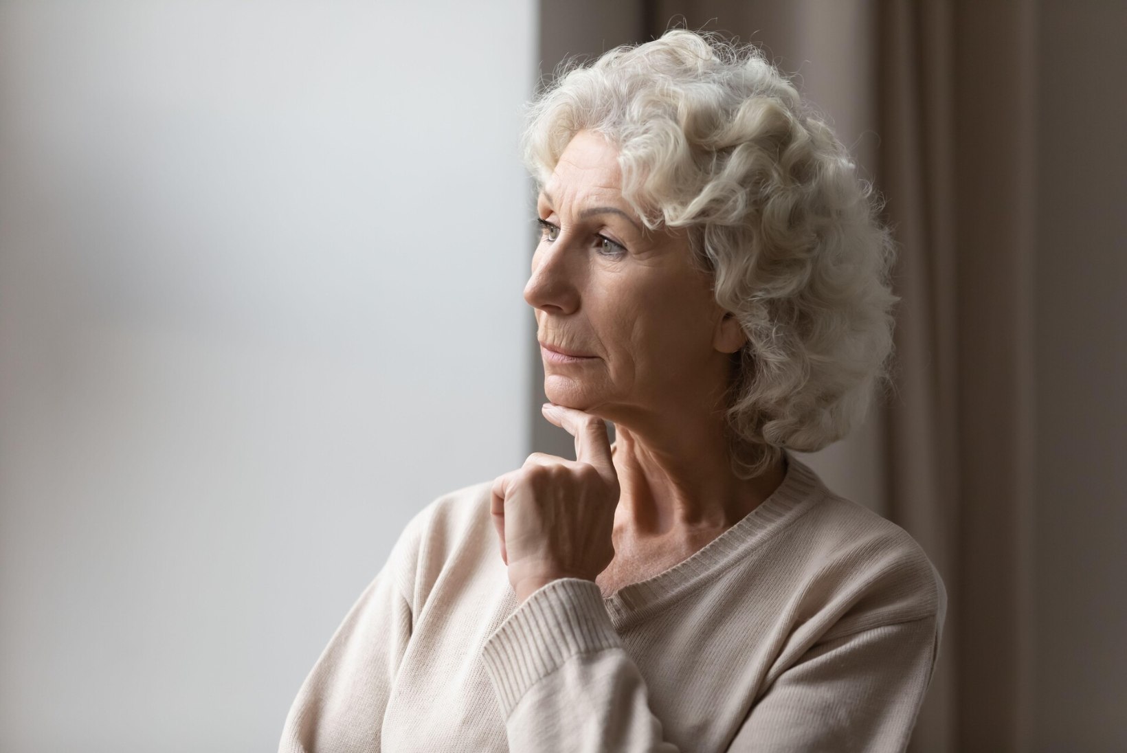 LIIGA VANA! Üle 70aastased naised tahaksid käia vähi sõeluuringutel, aga neid ei kutsuta