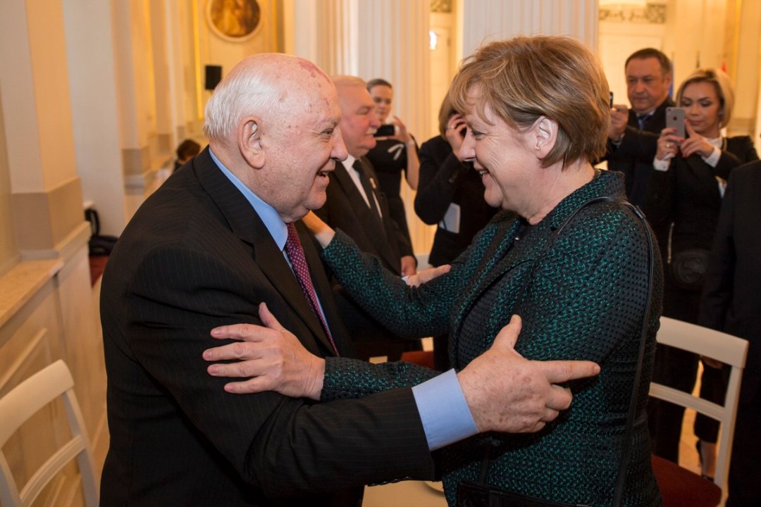 Poliitveteranid Kohl ja Gorbatšov soovitavad Venemaad mõista