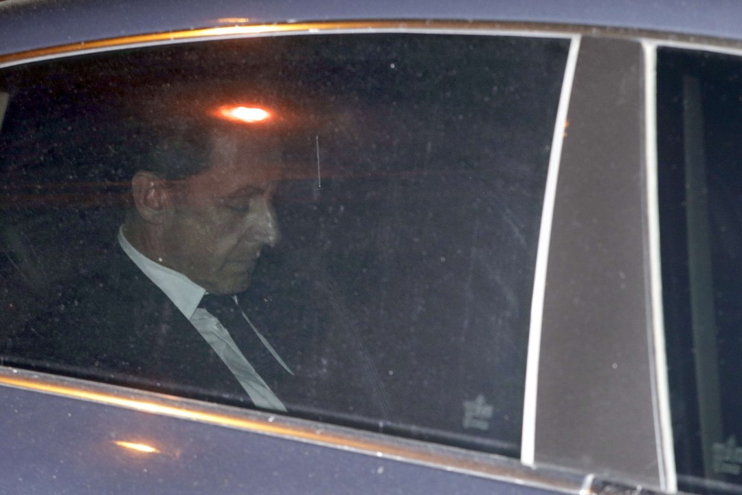 Nicolas Sarkozyd süüdistatakse korruptsioonis