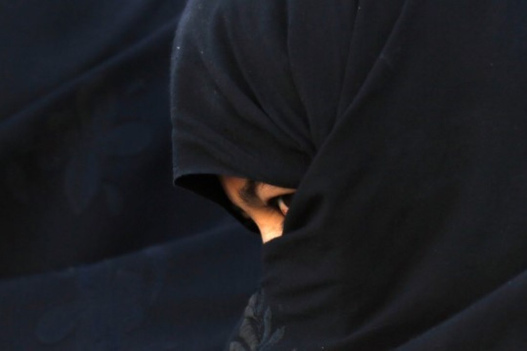 Õigusteadlane: miks burka kandmine segab suhtlemist rohkem kui suusamask