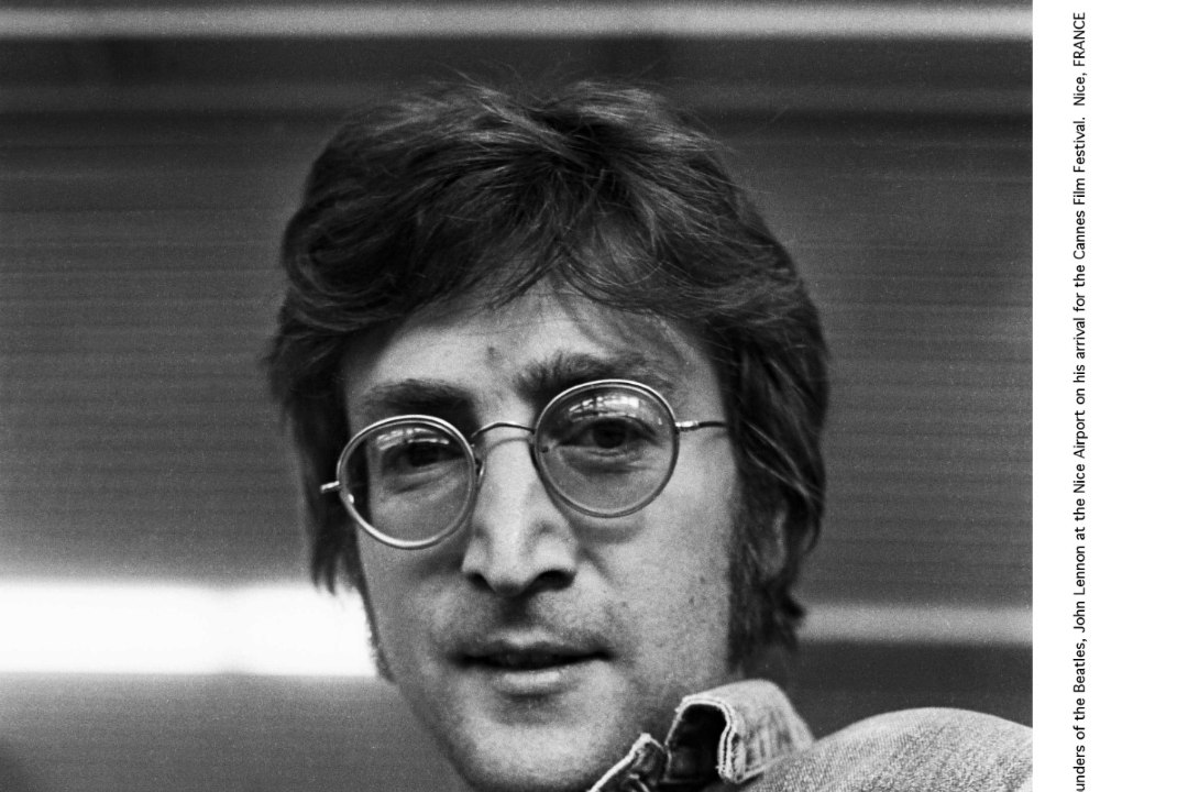 Kahetsusväärne video taas avalikkuse ees: John Lennon mõnitas puudega inimesi