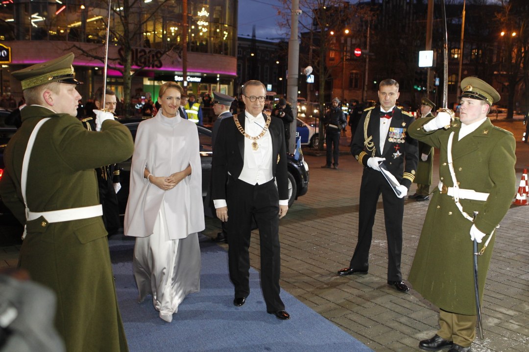 FOTOD | Presidendipaar saabus Estonia kontserdimajja