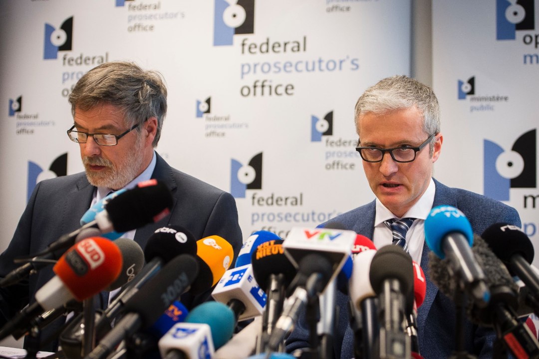 Belgia prokuratuur kinnitas pressikonverentsil: tapetud terrorist oli Alžeeria päritolu, kaks kahtlusalust on kinni peetud