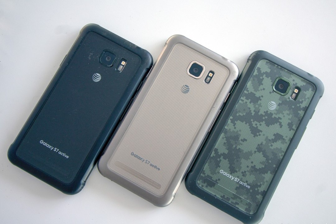 Tarbijaväljaanne: Galaxy S7 Active pole tegelikult veekindel