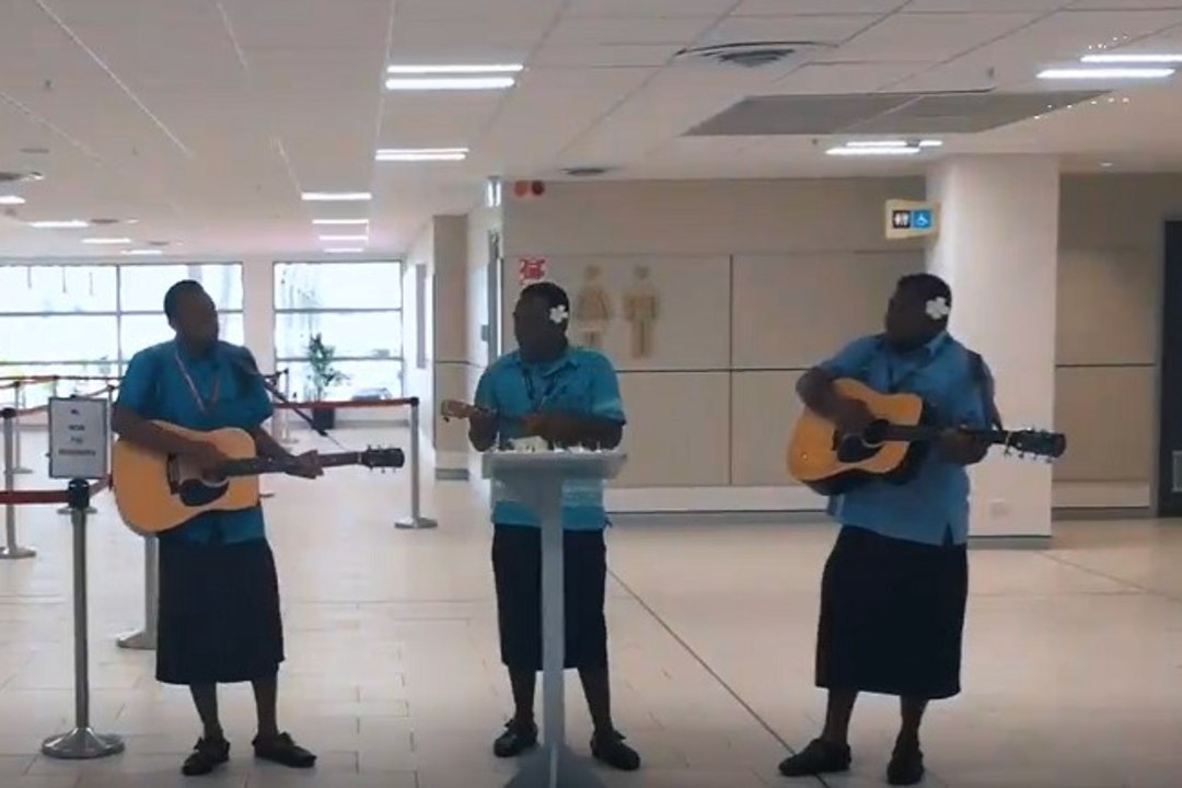 VIDEO | ÕHTULEHT JA UNIBET OKEAANIAS | Eesti koondise laulurohke vastuvõtt Fidžil