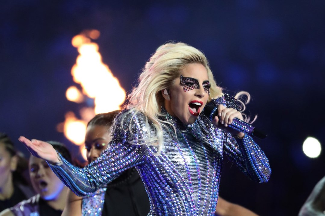 Lady Gaga võtab osa transvestiitide telesarjast