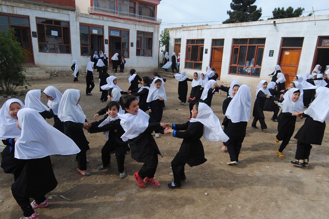Afganistani naisõiguslased ei soovi tüdrukutele uusi pikki koolivorme