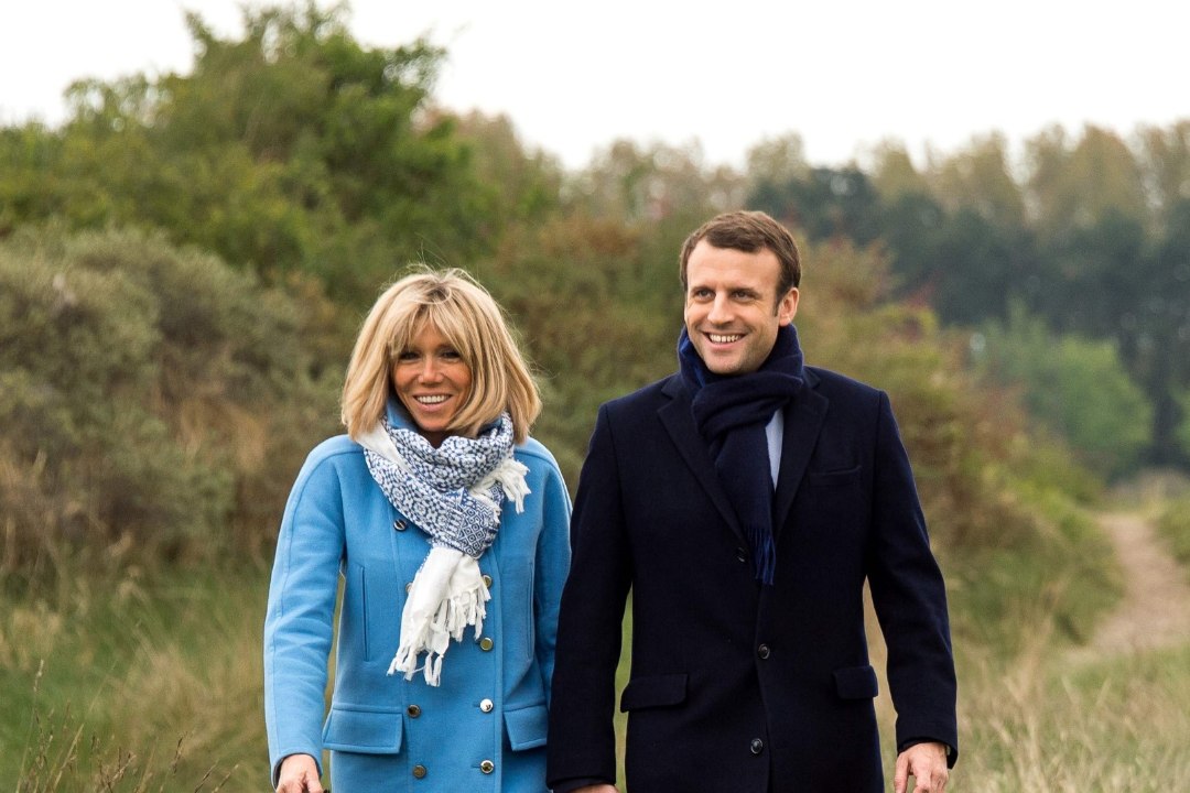 Presidendivalimiste suursoosik Macron abiellus oma õpetajaga