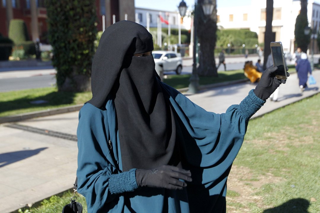 Austria hakkab alates oktoobrist burkat kandvaid naisi trahvima