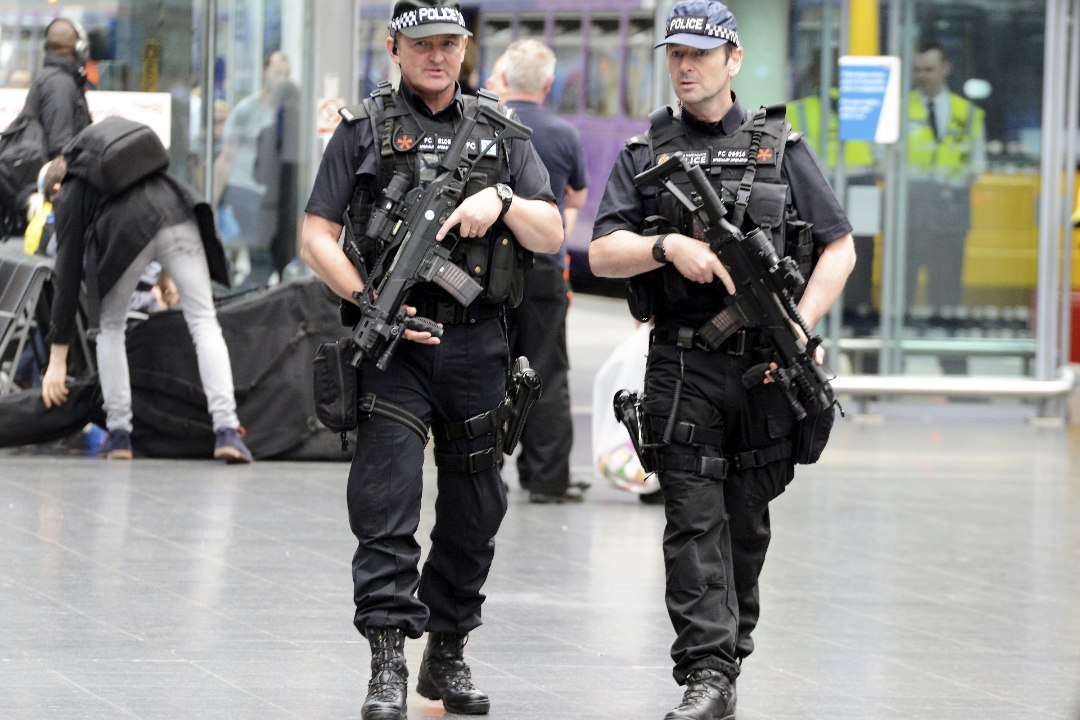 Manchesteris arreteeriti seoses esmaspäevase terrorirünnakuga veel kaks meest