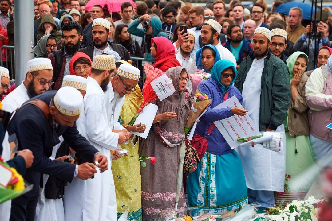 Briti imaamid keeldusid terroristide pärast traditsioonilisest leinapalvest
