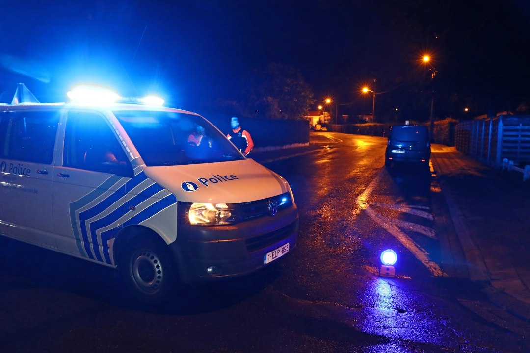 Belgiat šokeeris võigas mõrv: surnuaialt leiti läbilõigatud kõriga Mouscroni linnapea