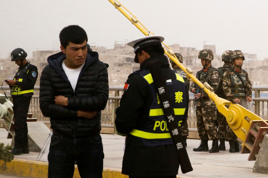 Hiina võimud õigustavad uiguuride vangilaagreid