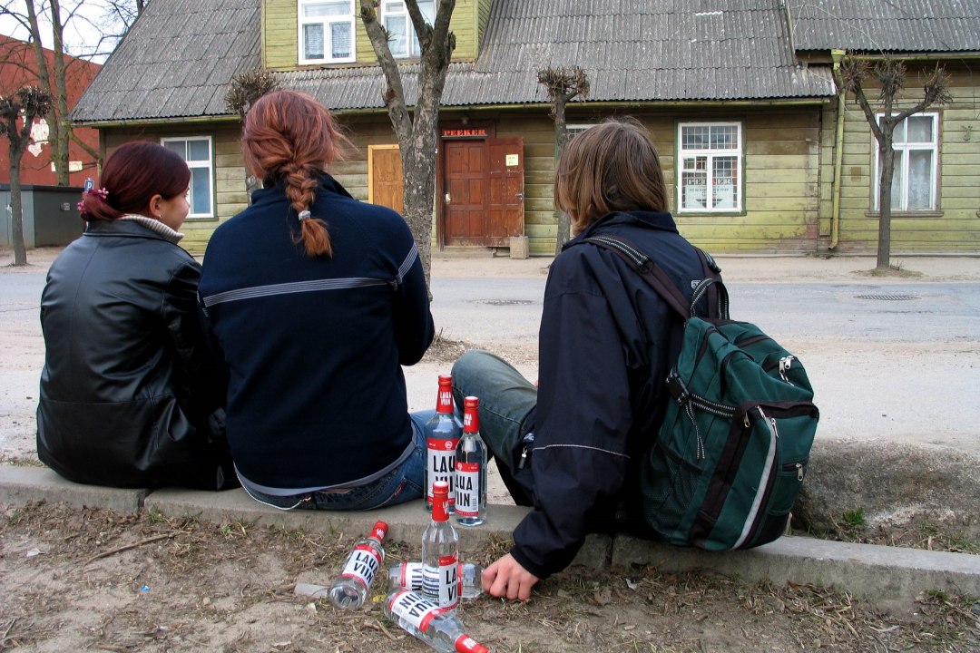 Eestis satub aastas haiglasse üle saja alkoholimürgistusega lapse