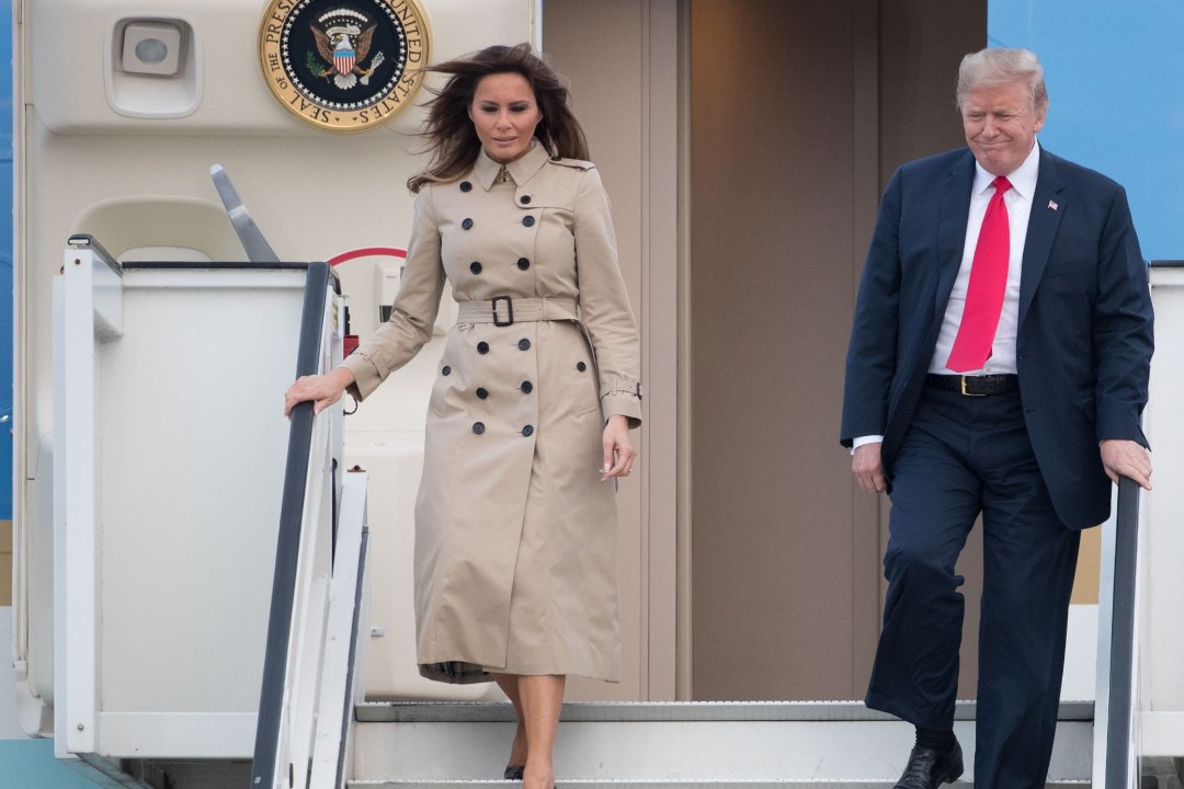 FOTOD | Trump saabus koos abikaasaga Brüsselisse
