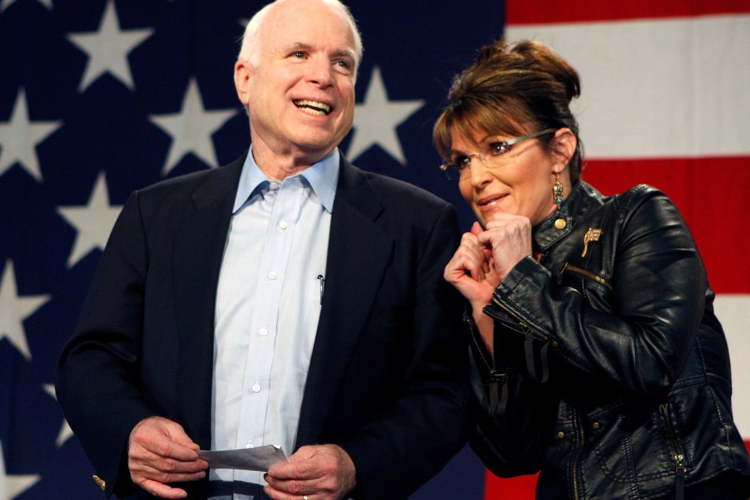 Sarah Palinil keelati John McCaini matusele ilmuda