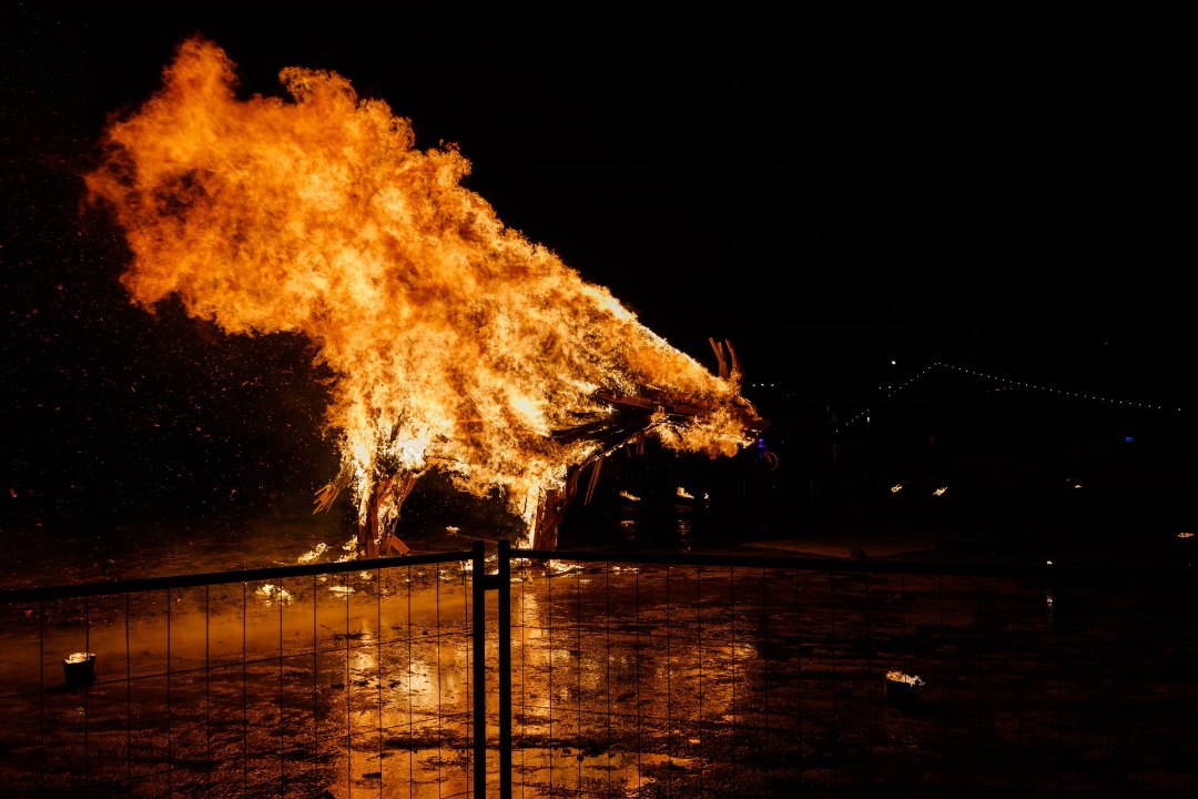 ÕL VIDEO JA GALERII | Kas sea-aasta tulesõu Kalarannas oli ohtlik?