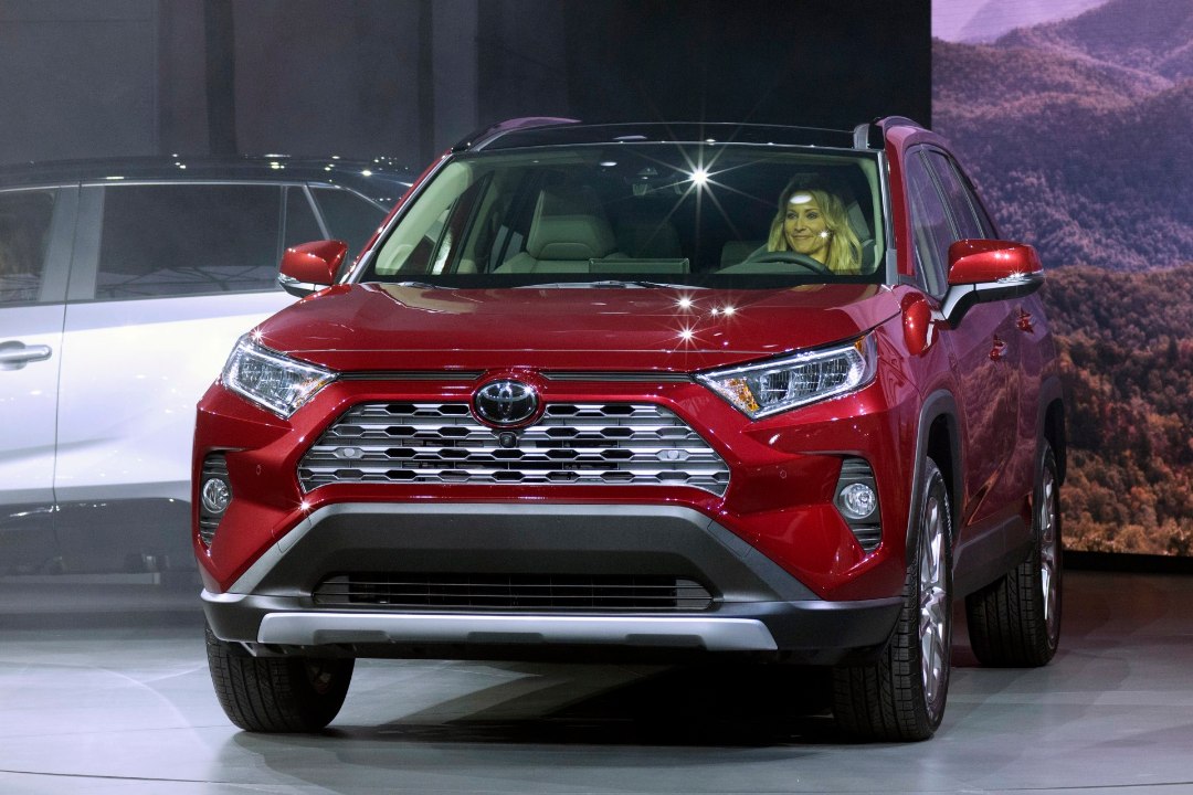 Aprilli automüük Eestis: Toyota on jälle sadulas ja riisub ka mudelitabelis koore