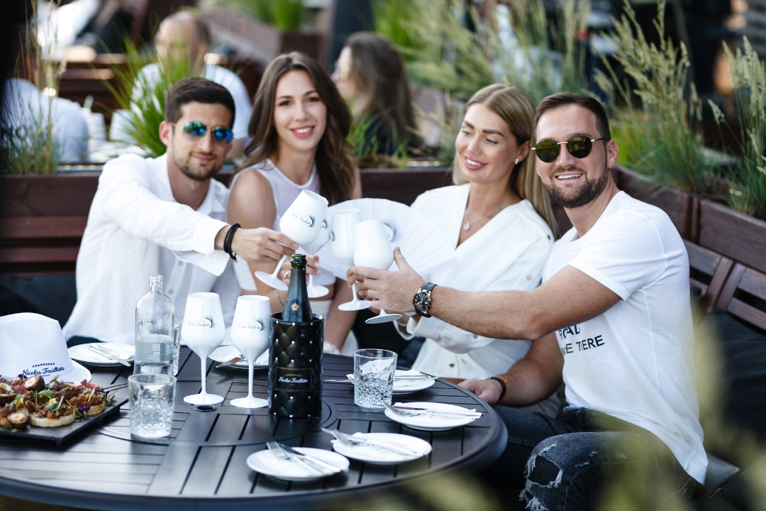 PEOGALERII | MEAT Resto & Butchery suveterrassi avapidu – WHITE PARTY!