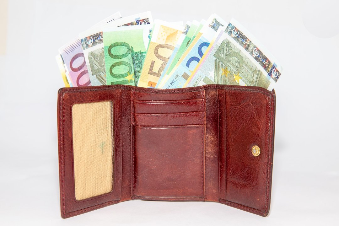 Läti keskmine kuupalk tõusis 78 euro võrra