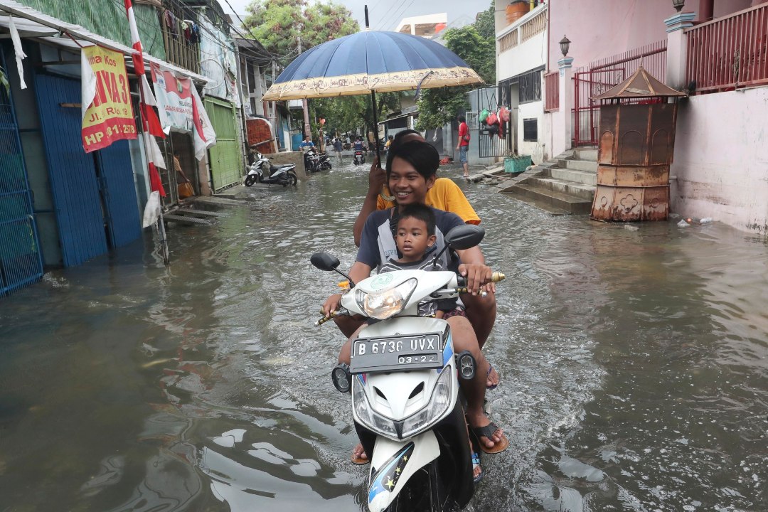 Indoneesia pealinn vaevleb üleujutuse käes, vähemalt 60 inimest on hukkunud