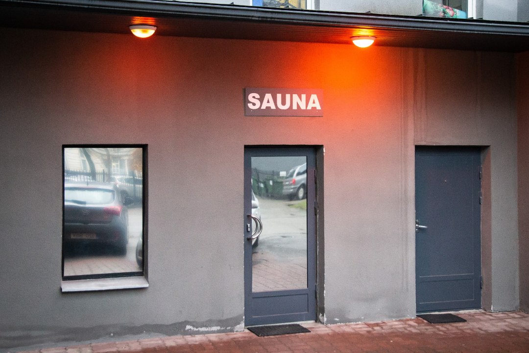 ORGIAD VEEL TOIMUVAD: Tallinna seksiklubis pole külastajate arv koroonast hoolimata kahanenud