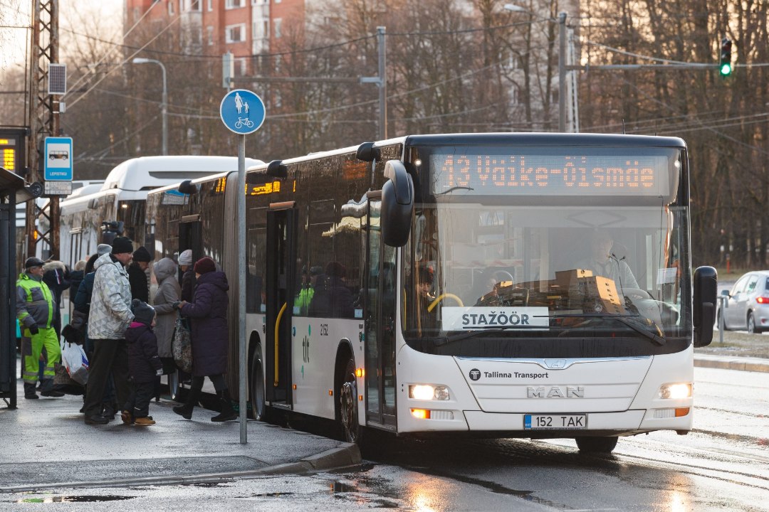 KRIISI MÕJU: bussijuhtide palgatõus lükkus edasi