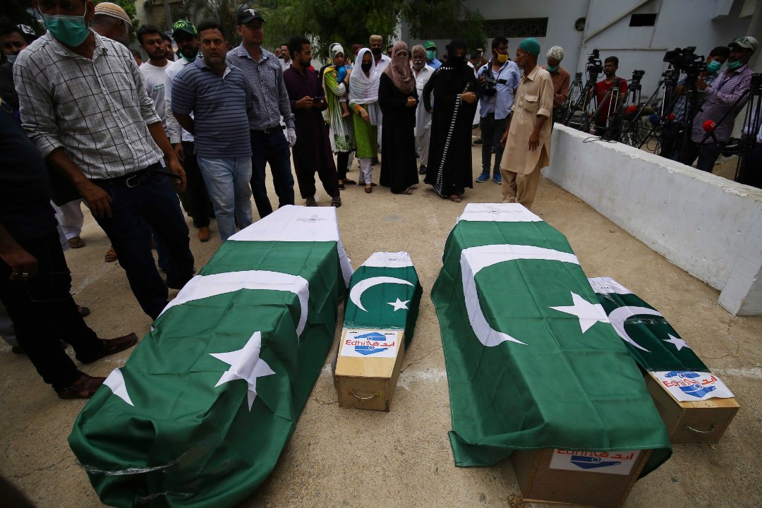 KOROONAHIRM? Pakistani lennukatastroofi põhjustas inimlik eksimus