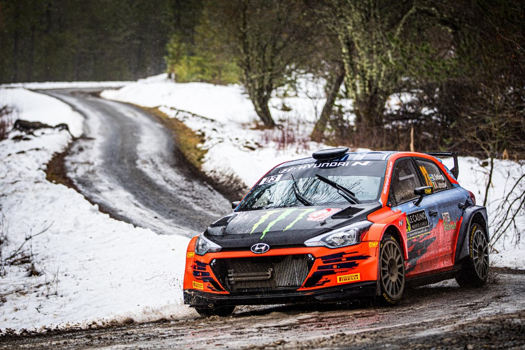 KOROONA WRC-RALLIL | Autoralli tulevikustaar pidi tegema Arctic Rally eel olulise muudatuse