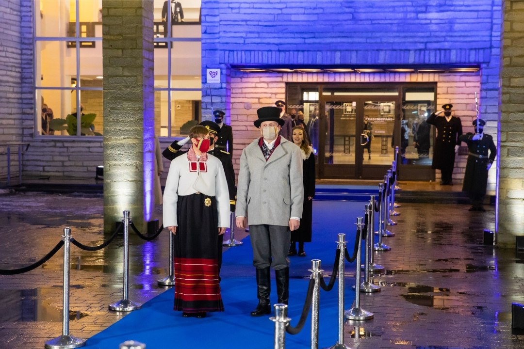 Liisi Eesmaa Kersti Kaljulaidi riietusest: president on meie vaimueeskuju, ta ei pea olema moeiidol
