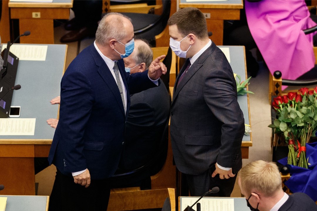 EKRE (ja hiljem sotsid) ajasid Jüri Ratase barrikaadidele