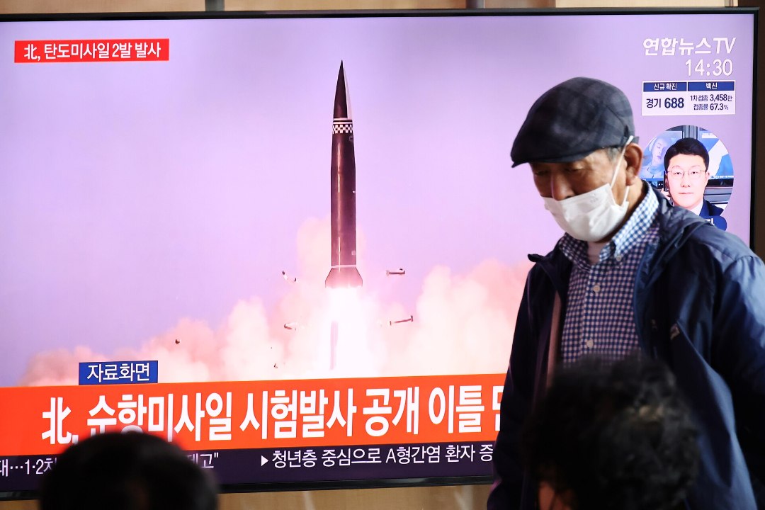 SEEKORD BALLISTILISED: Põhja-Korea korraldas taas vastuolulise raketikatsetuse
