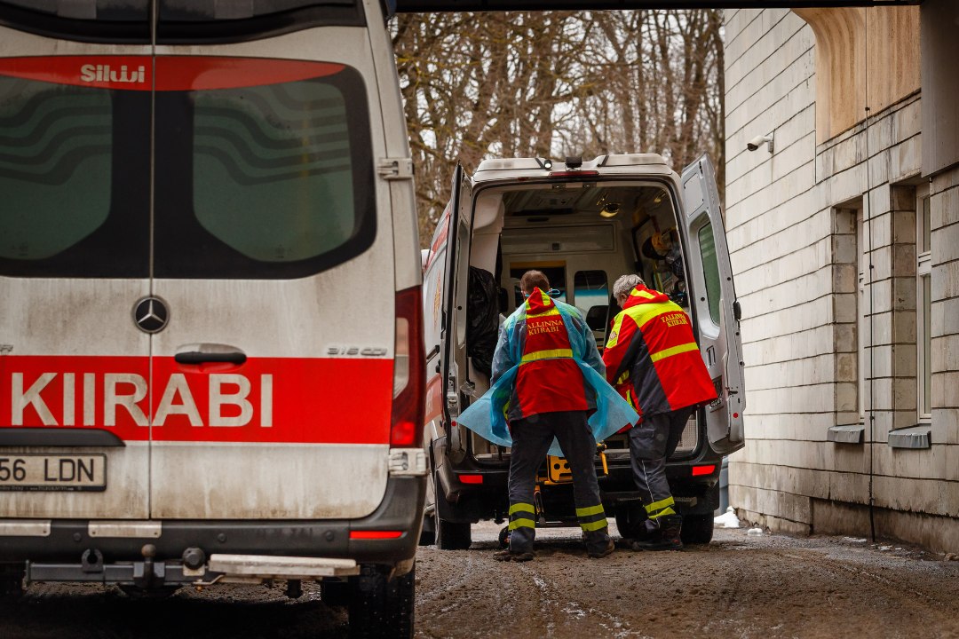 KIIRABID PAINUTAVAD REAALSUST?! Hiigelsuur andmeanalüüs: Tallinna Kiirabi töötajad pole ainsad, kes väljasõiduaegu tagantjärele muudavad