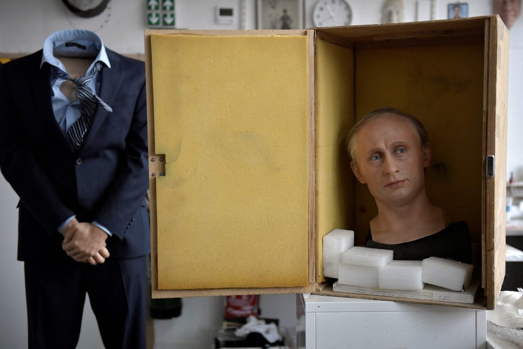 Pariisi vahakujude muuseum võttis Putini tükkideks ja pakkis karpi