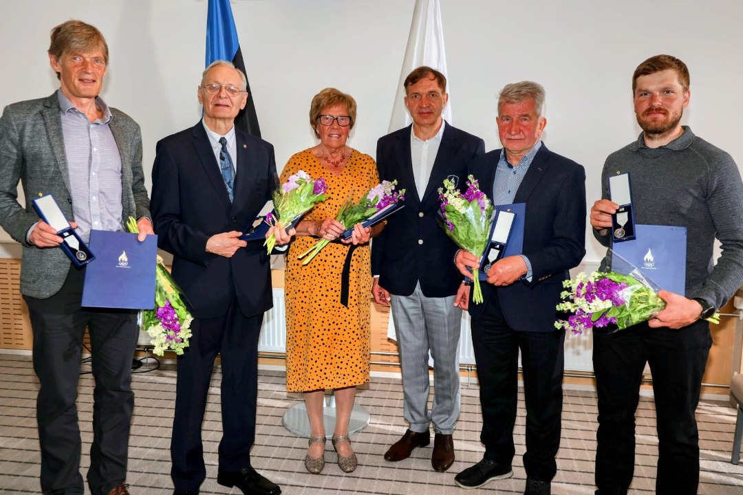 GALERII | Säärits, Leok ja Annus teenisid EOK teenetemärgi