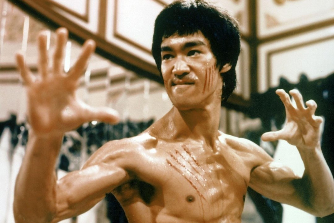 SALAPÄRANE SURM: kas märulistaar Bruce Lee tappis tõesti süütu aspiriin?