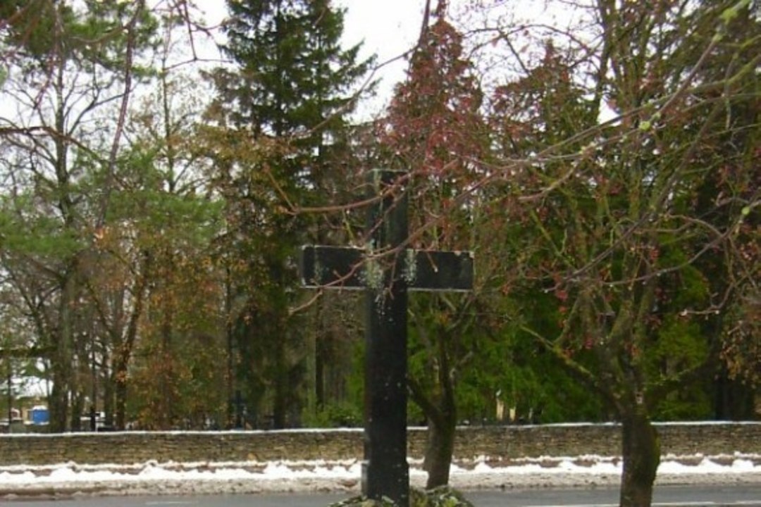 Haapsalu linn tahab ka I maailmasõja ühishaua kalmistule kolida