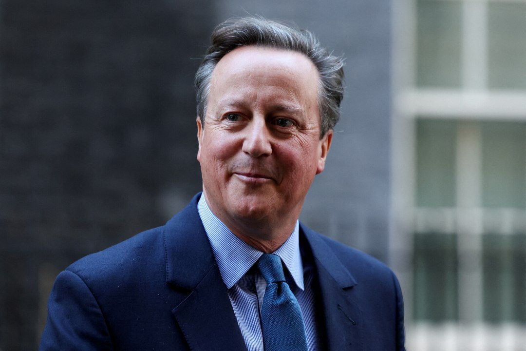 OOTAMATU VANGERDUS: David Cameron nimetati Suurbritannia välisministriks