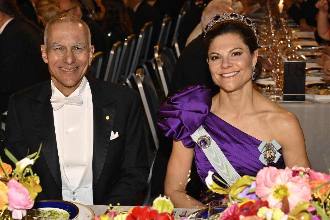 KES PALJASTAS? KES VARJAS? Rootsi kuningliku pere daamid näitasid Nobeli-galal glamuuri tipptaset