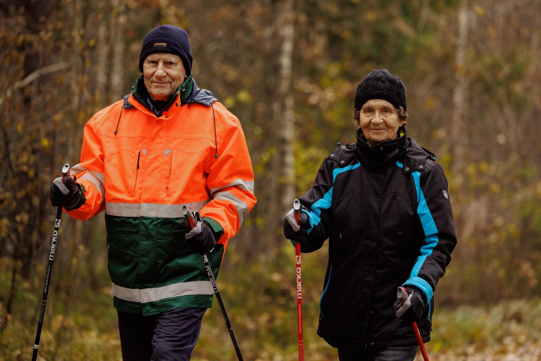 60 aastat abielus! Vilve ja Vello on aktiivsema elustiiliga kui paljud noored: „Meil pole aega haiged olla!“