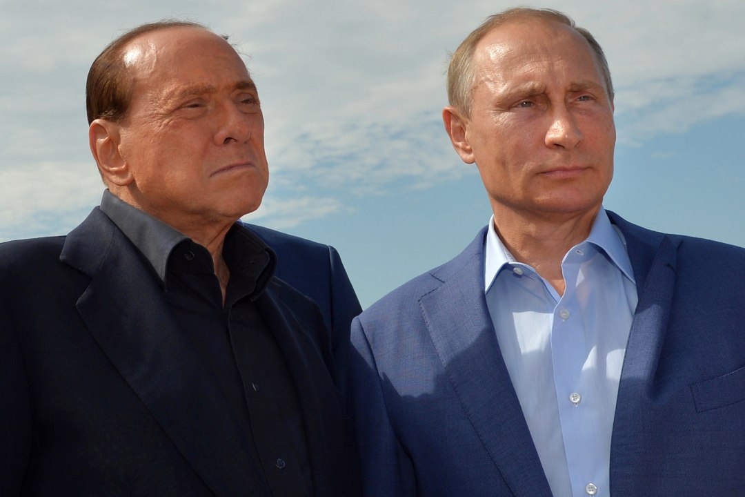 BUNGA-BUNGA JA PUDELID VIINA! Elumees Berlusconi naudib taas skandaale ja tähesära