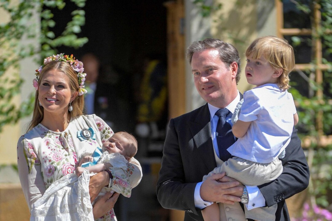Printsess Madeleine'i mehel tuleb Rootsi naasmiseks läbida bürokraatia kadalipp